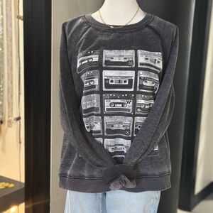 🎵Black Mix Tapes Burnout Sweatshirt 🖤